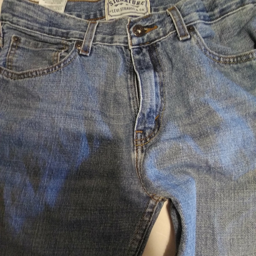 Levi jeans